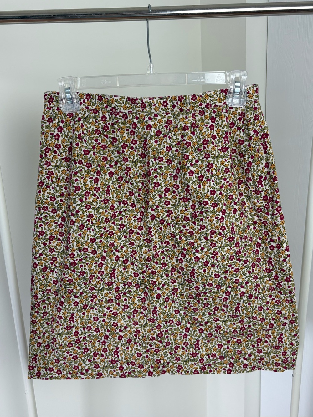 Casual Corner Annex Floral Short Pencil Skirt
